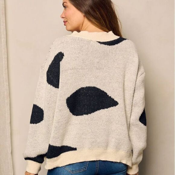 Popular Cow Hide Knit Pattern Button Front Cardigan Sweater Black Cream Pockets - Picture 3 of 3